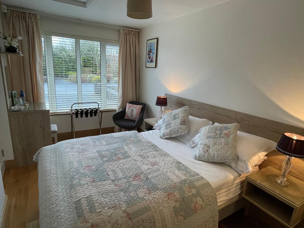 The Wave Bed & Breakfast Galway Bagian luar foto